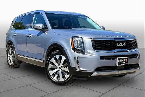 Everlasting Silver 2022 Kia Telluride EX