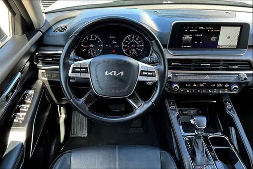 Everlasting Silver 2022 Kia Telluride EX
