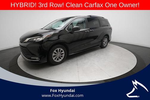 2023 Toyota Sienna XLE