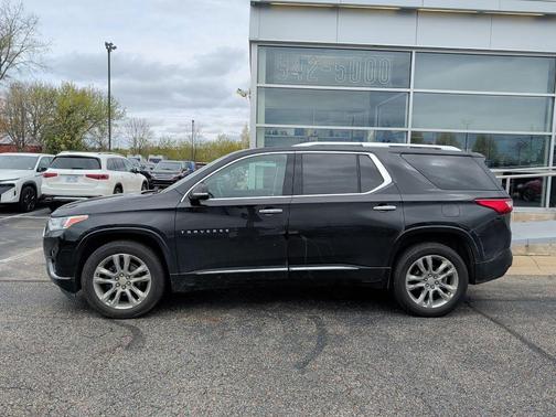 Mosaic Black Metallic 2020 Chevrolet Traverse High Country