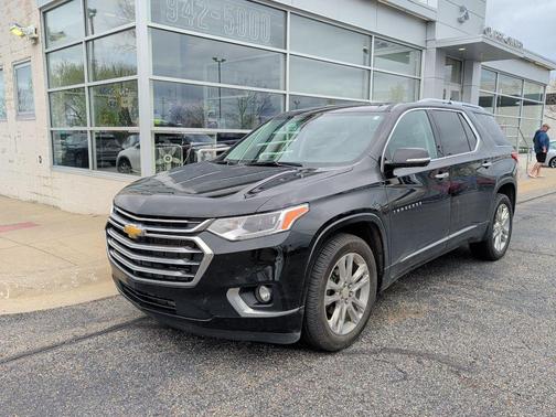Mosaic Black Metallic 2020 Chevrolet Traverse High Country