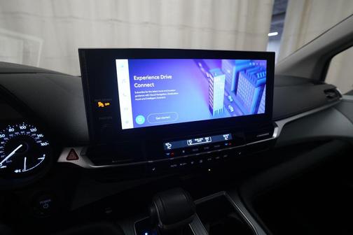 Pearl 2025 Toyota Sienna XLE