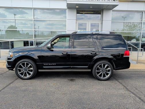 Velvet 2016 Lincoln Navigator Reserve