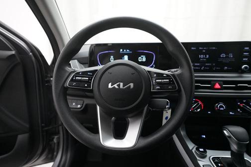 Steel Gray 2024 Kia Seltos LX