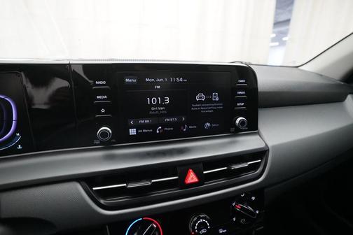 Steel Gray 2024 Kia Seltos LX