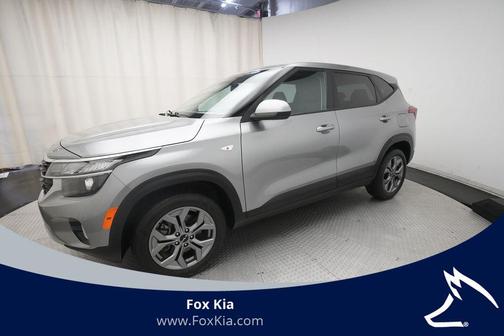 Steel Gray 2024 Kia Seltos LX