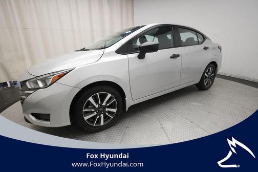 Brilliant Silver Metallic 2024 Nissan Versa 1.6 S