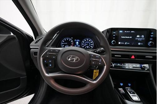 2023 Hyundai SONATA SE