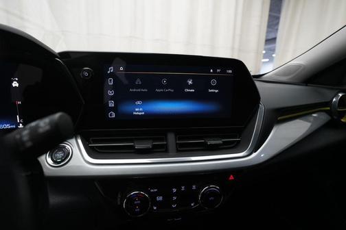 Blue Glow Metallic 2024 Chevrolet Trax LT