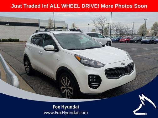 Snow White Pearl 2018 Kia Sportage EX