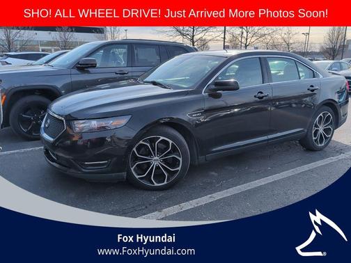 Ruby Red Metallic Tinted Clearcoat 2017 Ford Taurus SHO