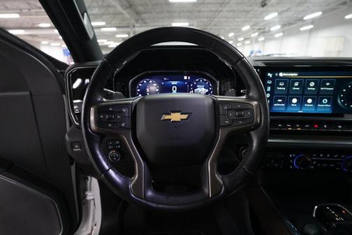Iridescent Pearl Tricoat 2022 Chevrolet Silverado 1500 High Country