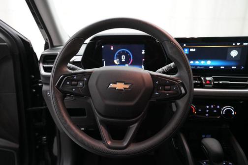 Mosaic Black Metallic 2025 Chevrolet Trailblazer LT