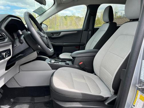 Iconic Silver Metallic 2023 Ford Escape Active