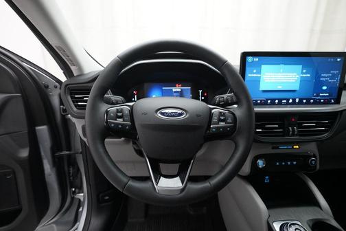 Iconic Silver Metallic 2023 Ford Escape Active