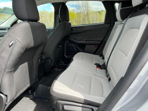 Iconic Silver Metallic 2023 Ford Escape Active