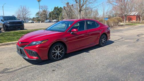 2023 Toyota Camry SE