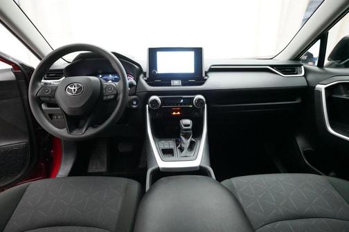Pearl 2025 Toyota RAV4 XLE