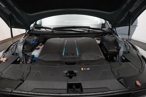 2024 Hyundai IONIQ 5 SE