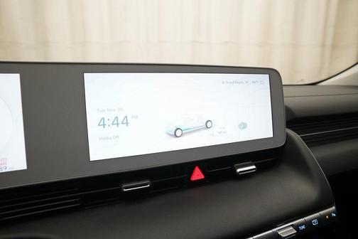 2024 Hyundai IONIQ 5 SE