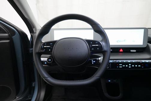 2024 Hyundai IONIQ 5 SE