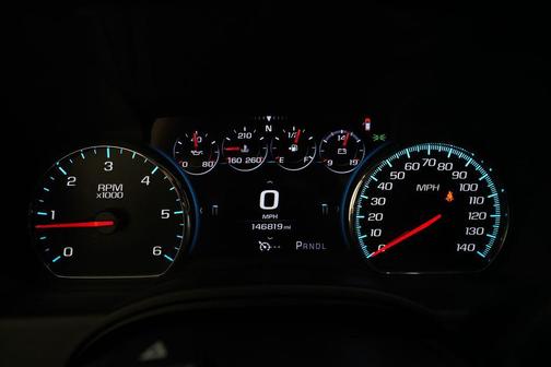 Tungsten Metallic 2017 Chevrolet Suburban LT