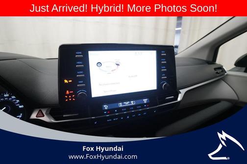 Predawn Gray Mica 2023 Toyota Sienna XLE