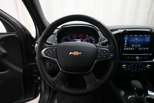 Silver Sage Metallic 2023 Chevrolet Traverse LT Cloth