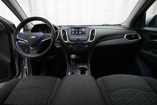 Silver Ice Metallic 2022 Chevrolet Equinox 1LT