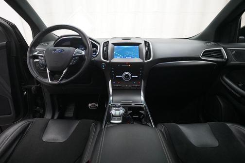 Agate Black 2020 Ford Edge ST