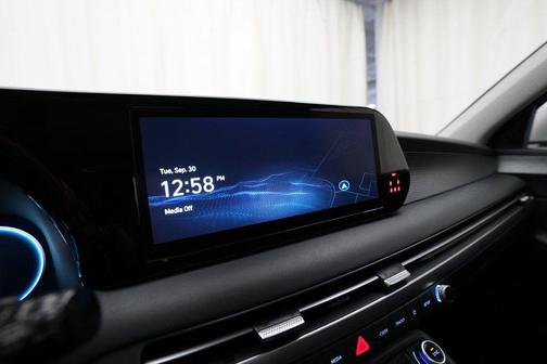 Typhoon Silver 2024 Hyundai PALISADE Limited