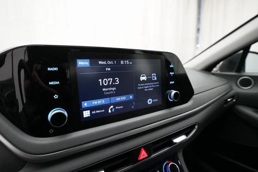 2022 Hyundai SONATA SE