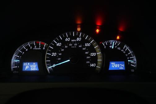 Magnetic Gray Metallic 2014 Toyota Camry SE