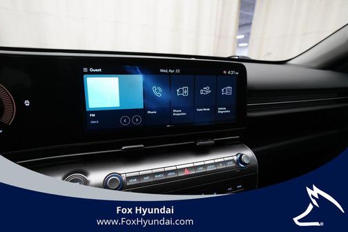 Atlas White 2025 Hyundai KONA SEL