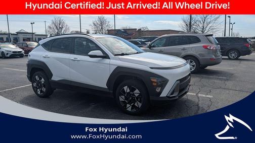 Atlas White 2025 Hyundai KONA SEL