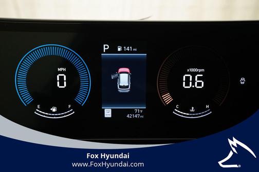 Atlas White 2025 Hyundai KONA SEL