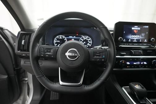 Brilliant Silver Metallic 2024 Nissan Pathfinder SV 4WD