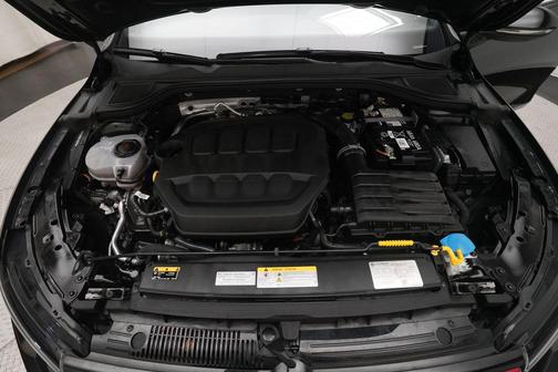 2024 Volkswagen Golf GTI 2.0T S DSG