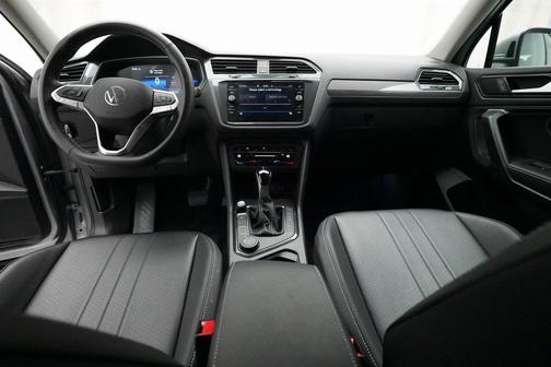 2024 Volkswagen Tiguan 2.0T SE 4MOTION