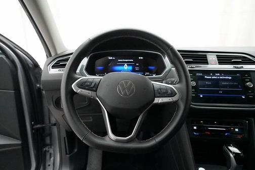 2024 Volkswagen Tiguan 2.0T SE 4MOTION