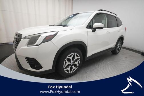 Crystal White Pearl 2024 Subaru Forester Premium