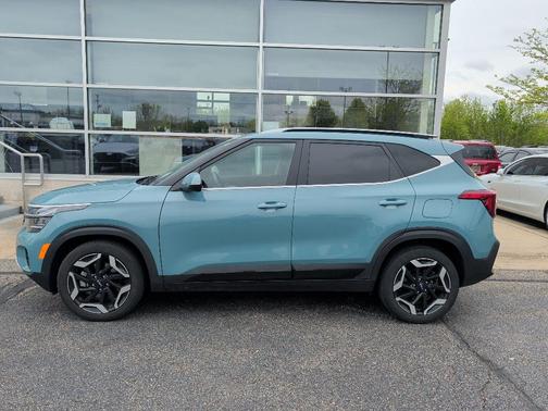 Pluton Blue 2024 Kia Seltos SX Turbo