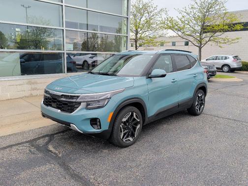 Pluton Blue 2024 Kia Seltos SX Turbo