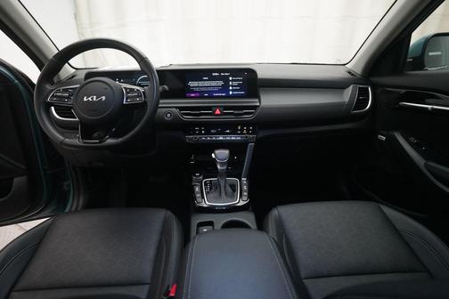 Pluton Blue 2024 Kia Seltos SX Turbo