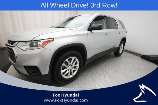 Silver Ice Metallic 2020 Chevrolet Traverse LS