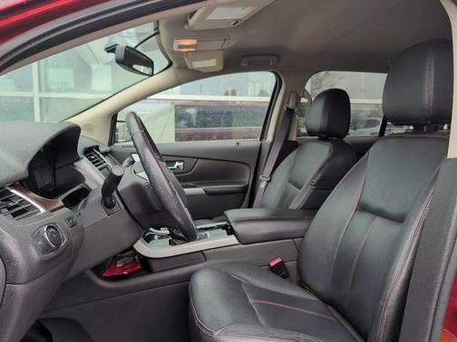 Ruby Red Metallic Tinted Clearcoat 2014 Ford Edge Limited