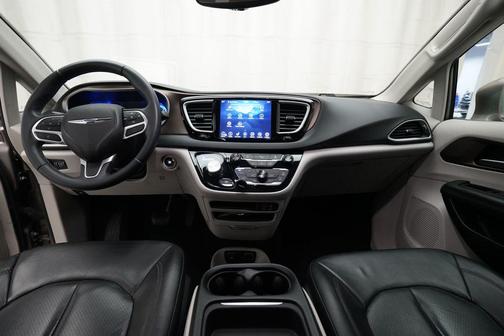 2018 Chrysler Pacifica Touring-L