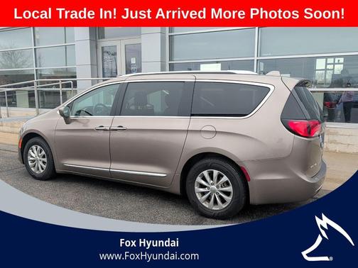 2018 Chrysler Pacifica Touring-L