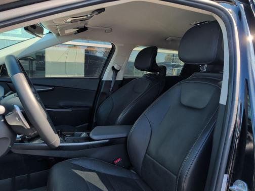 Aurora Black Pearl 2022 Kia EV6 Wind