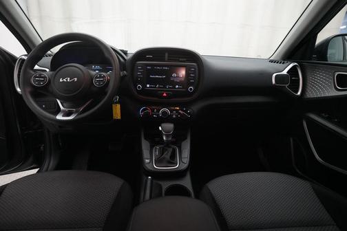 Gravity Gray 2023 Kia Soul LX